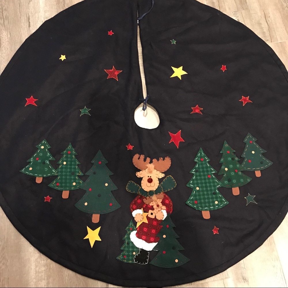 Plush Christmas Tree Skirt 48”